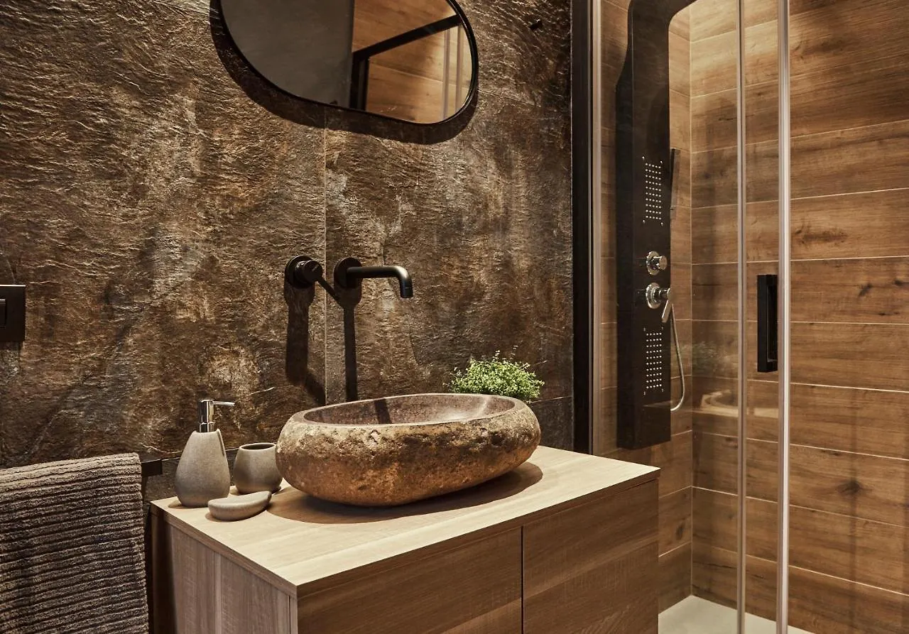 After8-Material Apartment Mestre 0*,  Italy