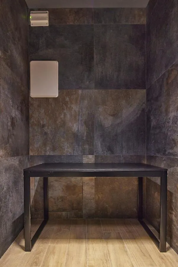 After8-Material Apartment Mestre